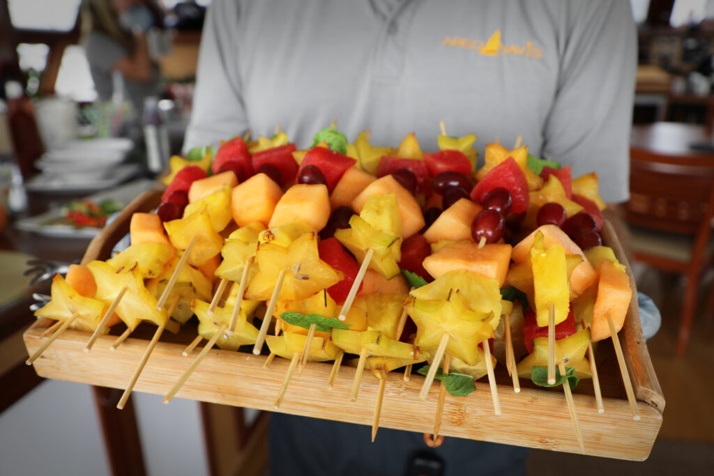 key west sailing charter featuring fresh foods and drinks